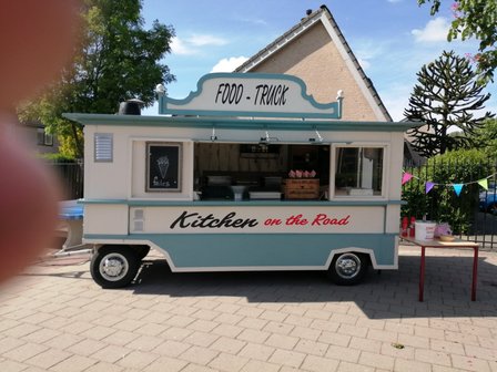 Foodtruck ( Kitchen on the Road )